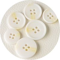 Nút / Cúc Áo Quần