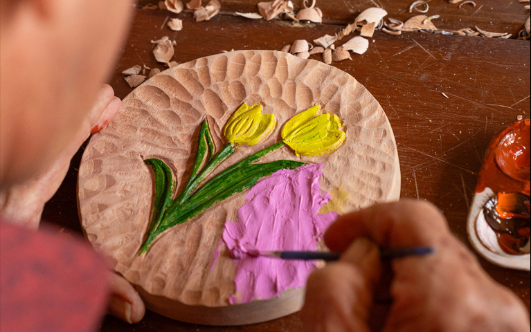 Discover the Art of Traditional Vietnamese Wood Carving and Painting