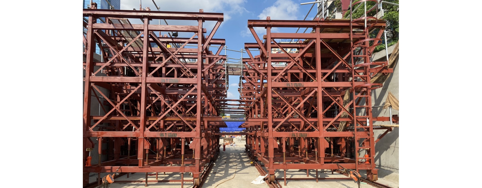 Giá lõi ván khuôn thép Vitravico