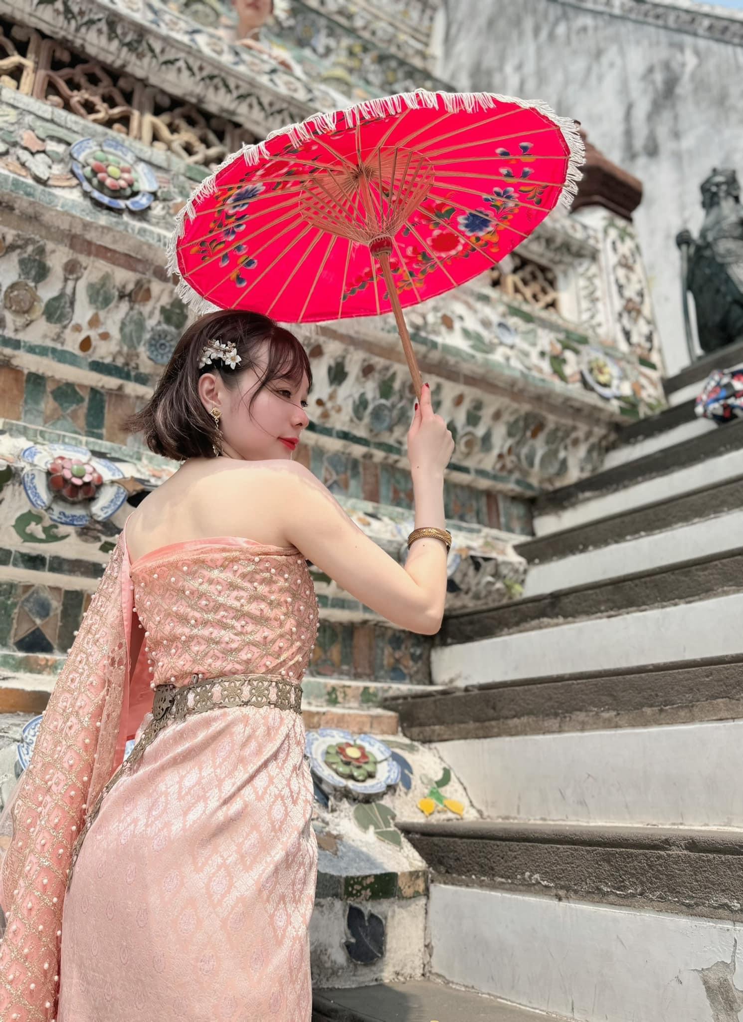 Chị Quỳnh Anh