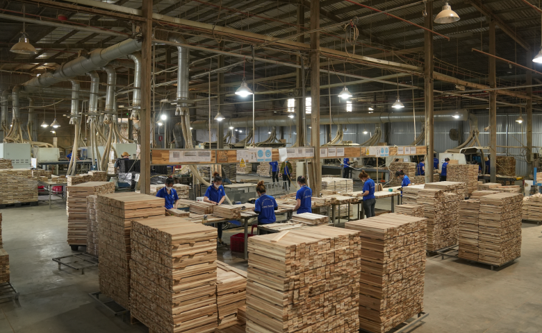 Đội Ngũ Công Nhân Lành Nghề