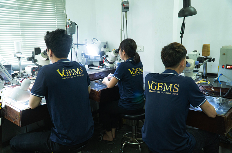 Chúng tôi lắng nghe và cùng nhau làm việc để tạo ra trải nghiệm độc đáo.