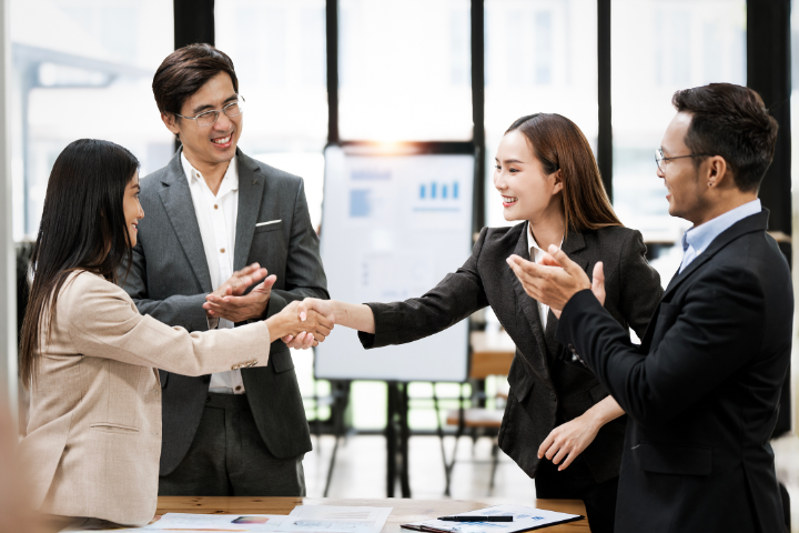 Chúng tôi làm việc như thế nào