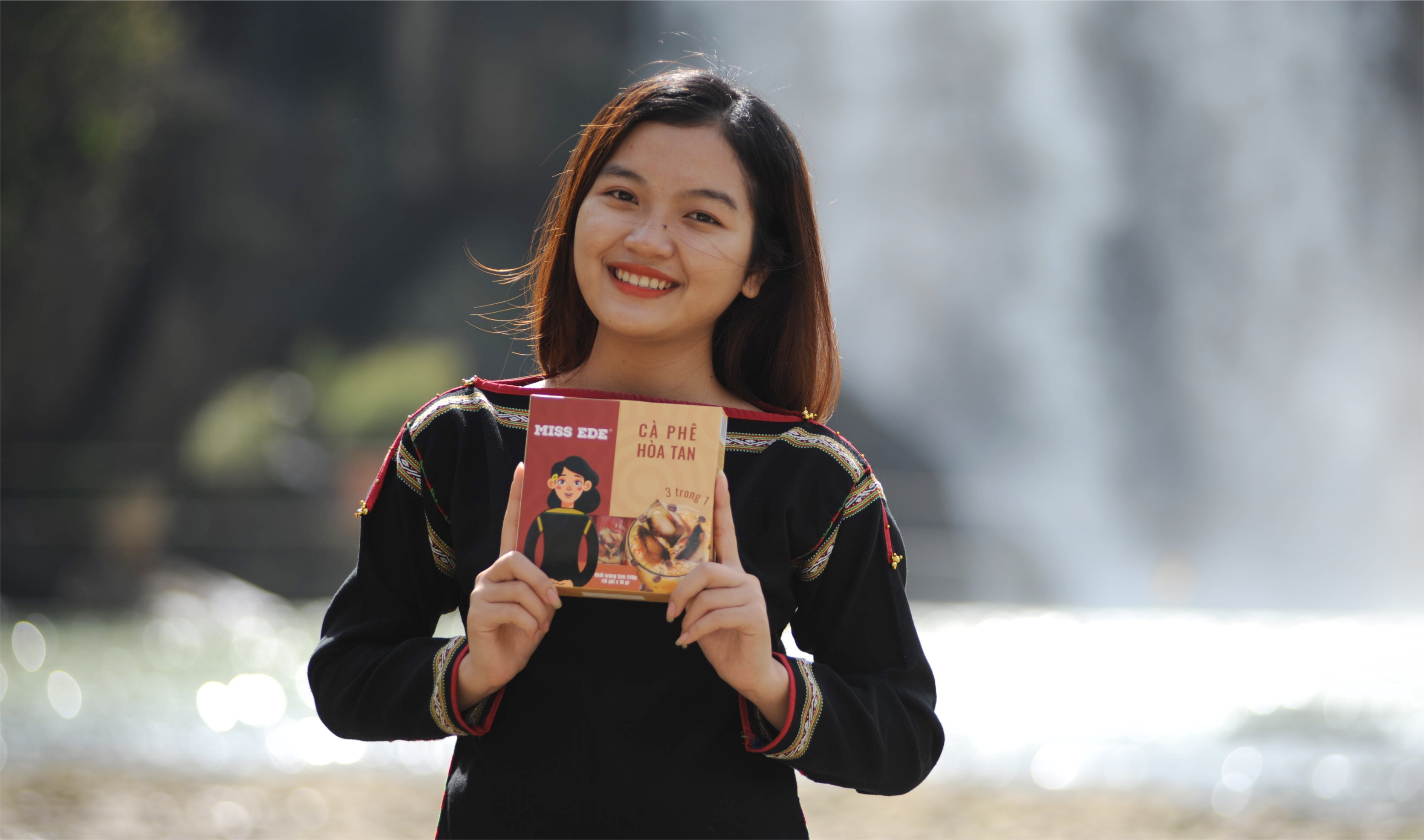 Cà phê từ những cô gái Ê Đê